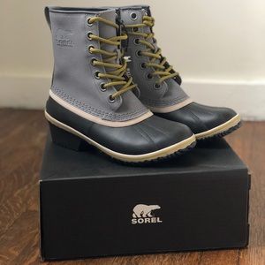 Sorel Snowboots size 7